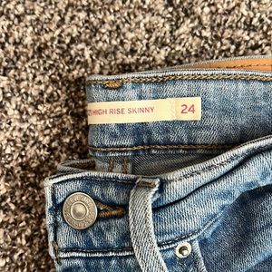 high rise skinny levi’s